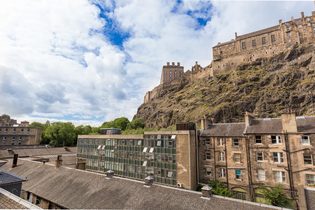 The Wee Thistle Edinburgh Exterior photo