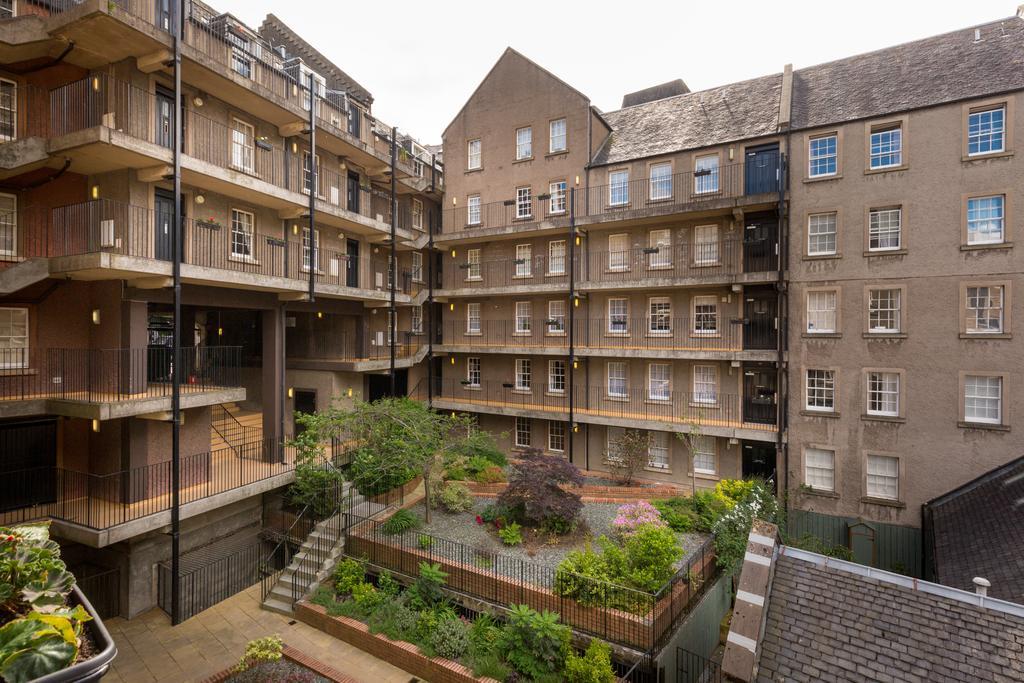 The Wee Thistle Edinburgh Exterior photo